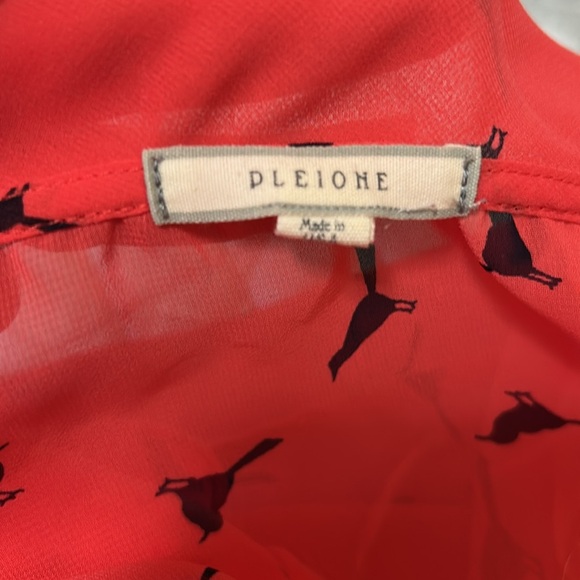 Plane Sheer coral sleeveless blouse XL with navy bird print - Picture 6 of 6